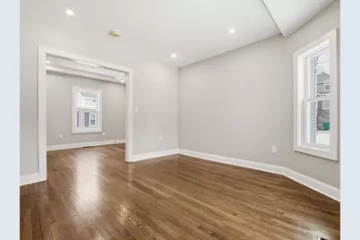 37 Stavely St, Lowell, MA 01852 - Photo 12