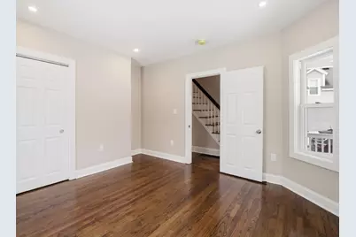 37 Stavely St, Lowell, MA 01852 - Photo 18