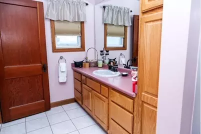 93 Osborn St, Fall River, MA 02724 - Photo 18