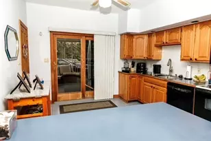 93 Osborn St, Fall River, MA 02724 - Photo 16