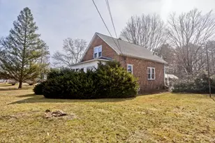 1019 Burnett Rd, Chicopee, MA 01020 - Photo 4