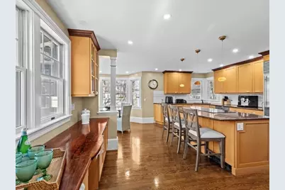 8 Tennyson Road, Wellesley, MA 02481 - Photo 16