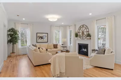 89 Oliver Pond Circle #4, Franklin, MA 02038 - Photo 4