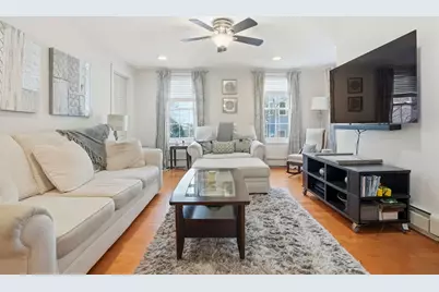 15 G, Boston, MA 02127 - Photo 1