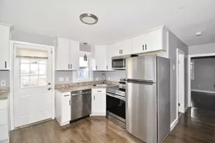 153 Bosworth St, West Springfield, MA 01089 - Photo 6