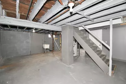 153 Bosworth St #1, West Springfield, MA 01089 - Photo 30