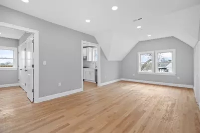 66-66R Stanley St, Boston, MA 02125 - Photo 16