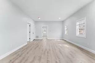 161 Cohannet St, Taunton, MA 02780 - Photo 8