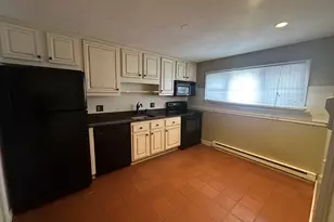 87 Phelps St, Marlborough, MA 01752 - Photo 8