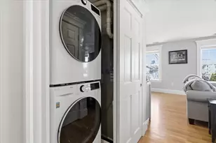 77 Baxter St, Boston, MA 02127 - Photo 8