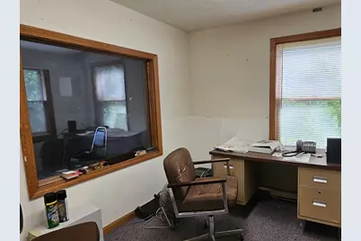 27 Douglas Road, Webster, MA 01570 - Photo 2