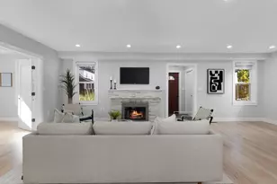 303 Russett Rd, Brookline, MA 02467 - Photo 6