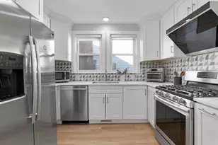 303 Russett Rd, Brookline, MA 02467 - Photo 10