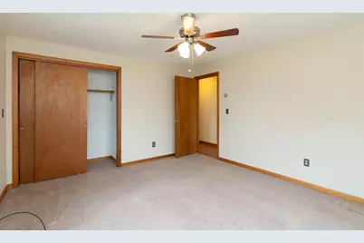 12 West St, West Brookfield, MA 01585 - Photo 16