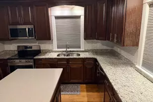 65 Milford St, Mendon, MA 01756 - Photo 2