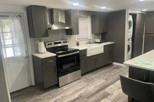 8 Rock Cliff Rd, Marblehead, MA 01945 - Photo 4