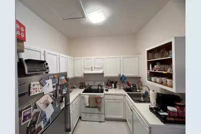 48 Forest St #106, Medford, MA 02155 - Photo 6