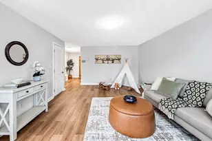 31 Dunn Rd, Revere, MA 02151 - Photo 2