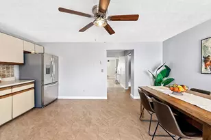 31 Dunn Rd, Revere, MA 02151 - Photo 18