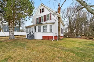 22 Maple St, Templeton, MA 01436 - Photo 1