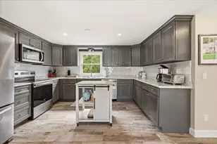 23 Club House Dr, Bourne, MA 02559 - Photo 8