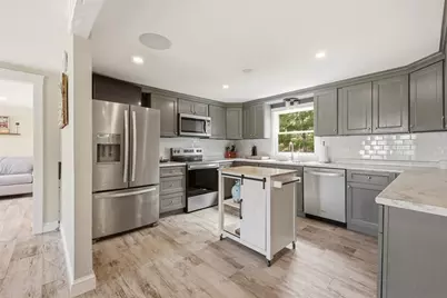 23 Clubhouse Dr, Bourne, MA 02559 - Photo 2