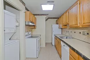 124 College St, South Hadley, MA 01075 - Photo 8