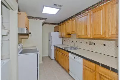 124 College St #20, South Hadley, MA 01075 - Photo 10