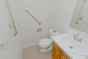 124 College St, South Hadley, MA 01075 - Photo 28