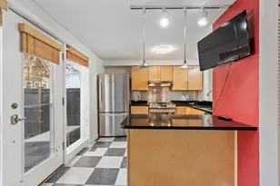 111 Brigham St, Hudson, MA 01749 - Photo 6