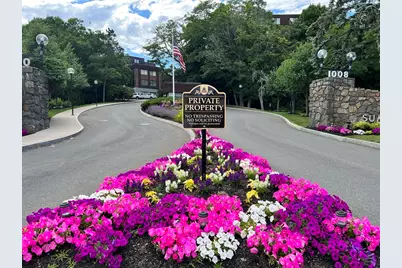 1008 Paradise Road #3N, Swampscott, MA 01907 - Photo 2