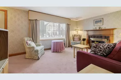 18 Montvale Rd, Woburn, MA 01801 - Photo 22