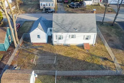 18 Montvale Rd, Woburn, MA 01801 - Photo 2