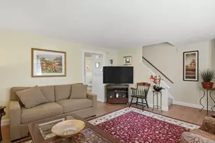 54 Yorktown Ct, Chicopee, MA 01020 - Photo 6