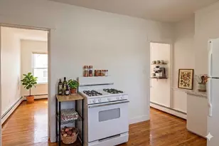148 5th St, Cambridge, MA 02139 - Photo 2
