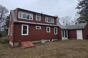 355 South St, Reading, MA 01867 - Photo 4