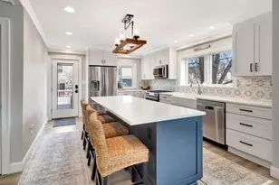 47 B St, Hull, MA 02045 - Photo 18