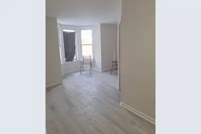 38 Byers St, Springfield, MA 01105 - Photo 16