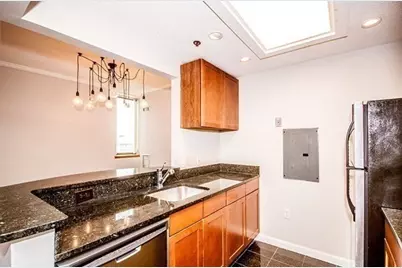 169 Monsignor O'Brien Highway #705, Cambridge, MA 02141 - Photo 2