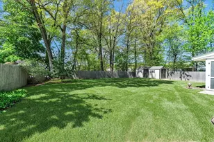 33 Sumner St, Norwood, MA 02062 - Photo 2
