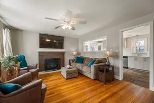 33 Sumner St, Norwood, MA 02062 - Photo 4