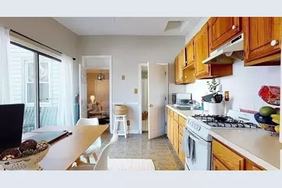 93 Baxter St #1, Boston, MA 02127 - Photo 4