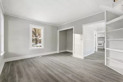 62 E Main, Erving, MA 01344 - Photo 4