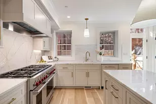 30 Harvard St, Boston, MA 02129 - Photo 8