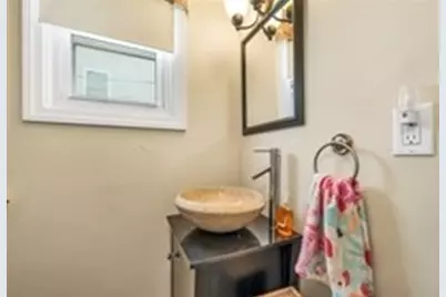 10 Liberty Street, Salisbury, MA 01952 - Photo 18