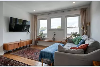 52 Burnham St #3, Belmont, MA 02478 - Photo 4