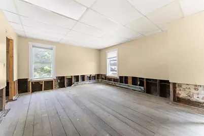 18 Central St, Brookfield, MA 01506 - Photo 2