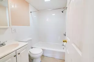 35 Ellington St, Boston, MA 02121 - Photo 20