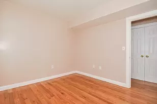 35 Ellington St, Boston, MA 02121 - Photo 32