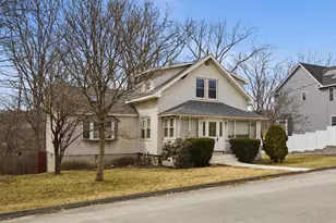 53 Mt Ave, Worcester, MA 01604 - Photo 2